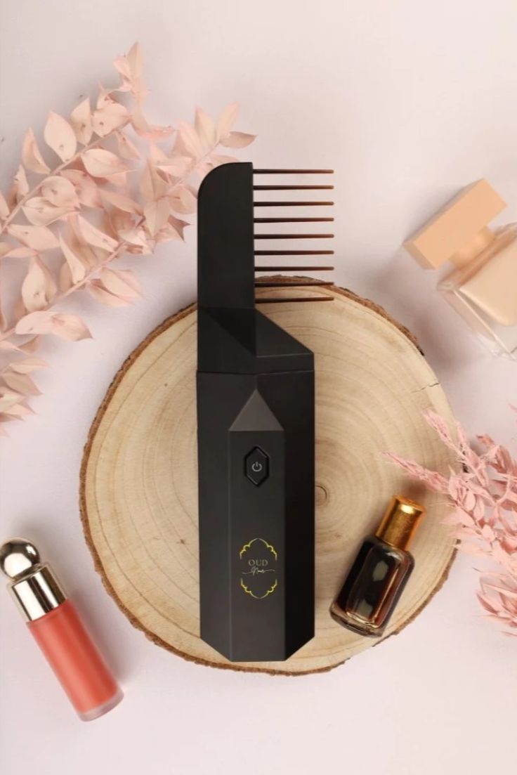 2-in-1 Hair Bakhoor Comb – Rechargeable Hair Perfume Infuser 🔥